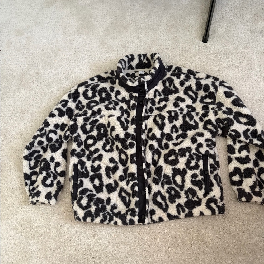 Black & White Leopard Sherpa Jacket